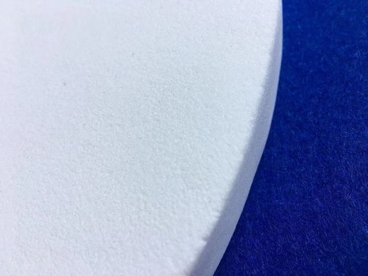 Μεγάλο στρογγυλό άσπρο πορώδες 3 φίλτρων/υαλοβερνικωμάτων χαλαζία μέγιστο προϊόν χαλαζία um μεγέθους 16-40 πόρων φιαγμένο από άμμο χαλαζία προμηθευτής